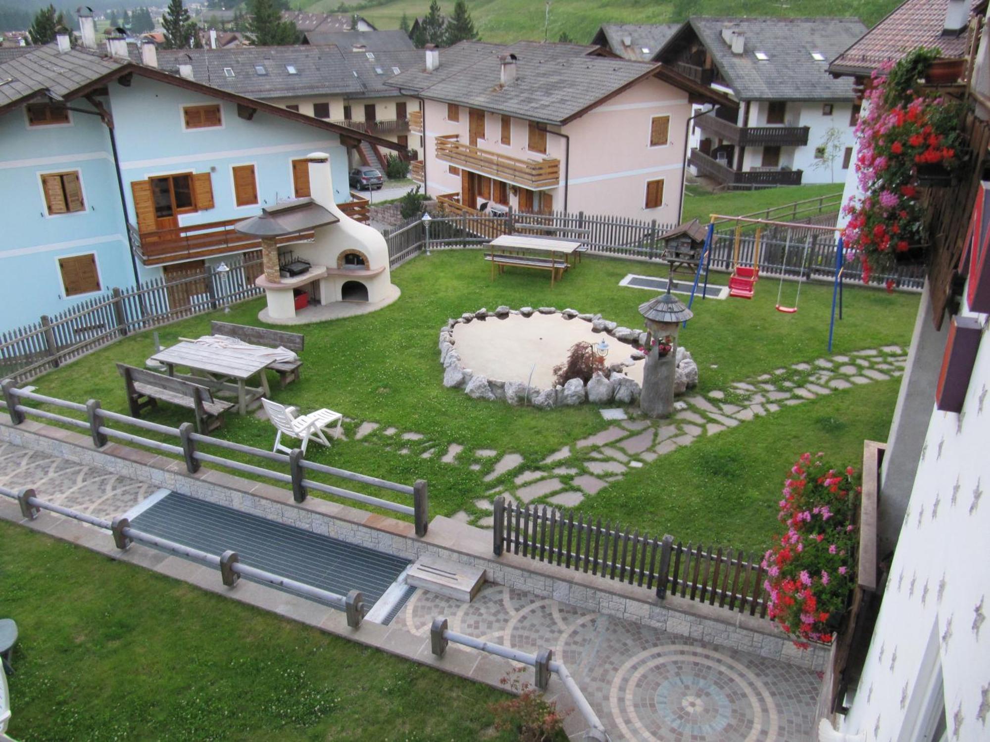 Garni Villa Cecilia Mazzin Exterior photo